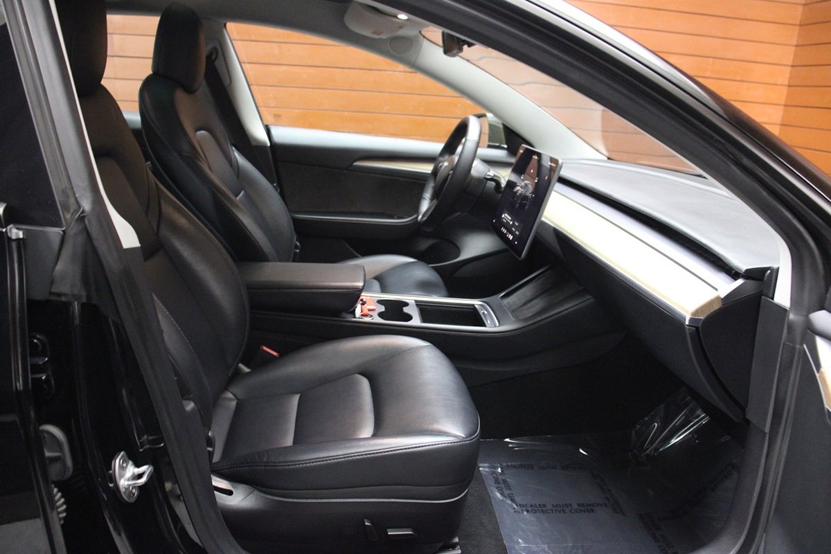 Used 2022 Tesla Model 3 Standard Range RWD image 26