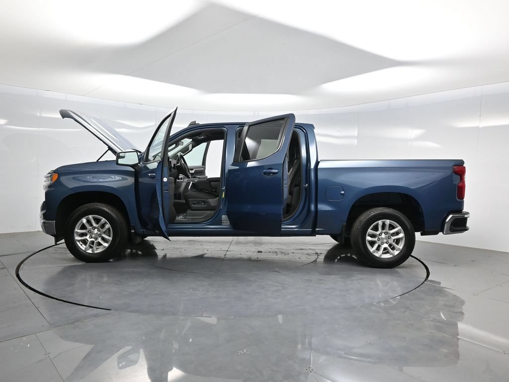 Used 2024 Chevrolet Silverado 1500 LT AWD/4WD image 48