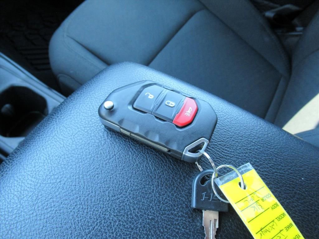 Used 2022 Jeep Wrangler Unlimited Sport image 30