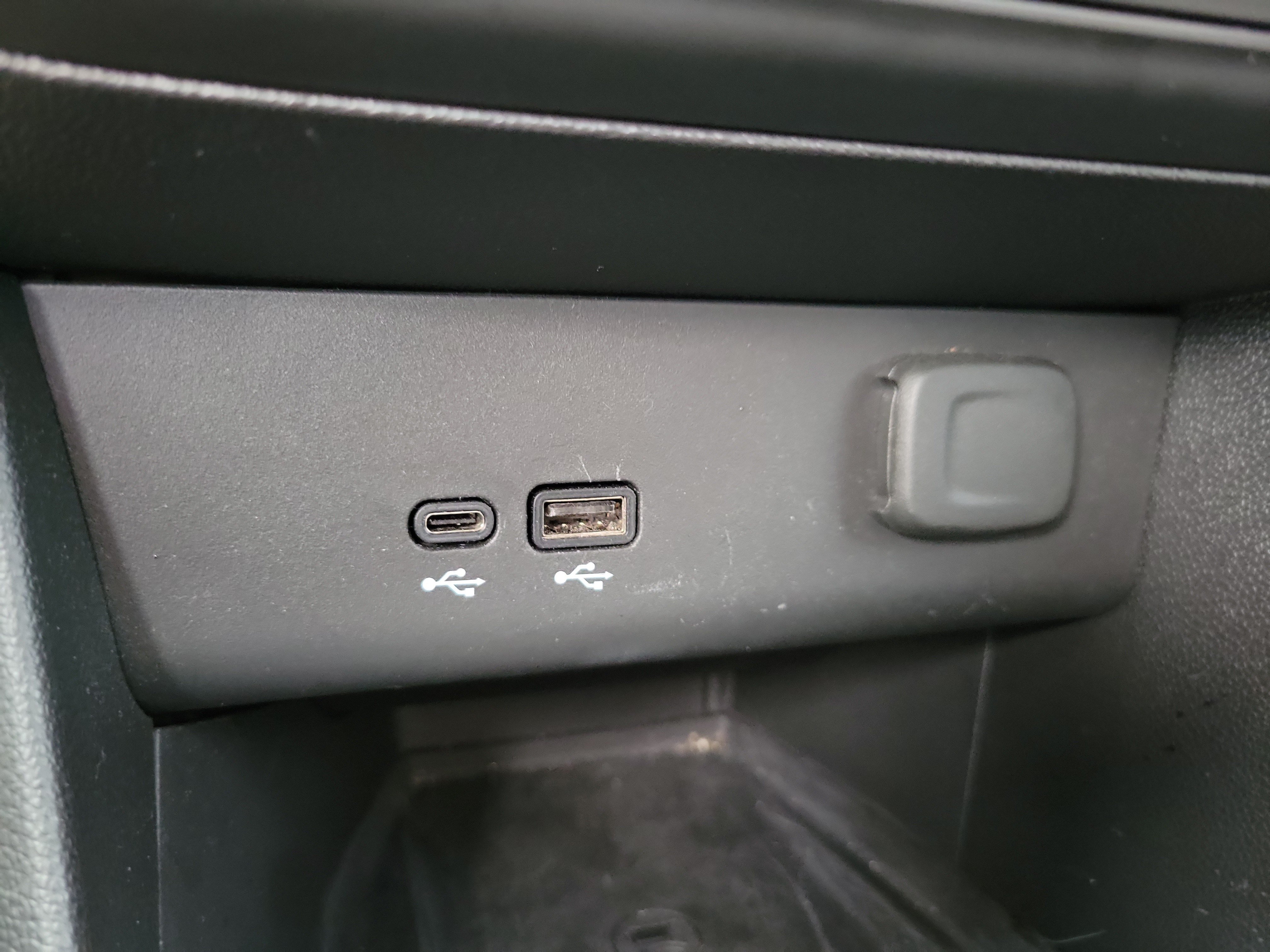Used 2024 Buick Encore GX Preferred w/ Advanced Technology Package FWD image 18