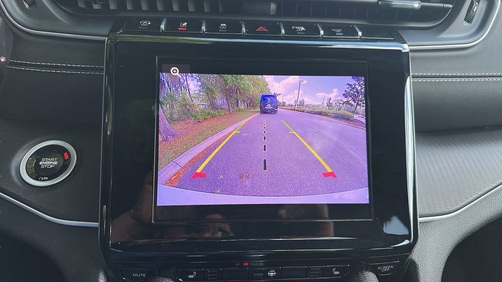 Used 2025 Jeep Grand Cherokee L Altitude image 16