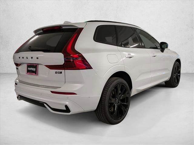 New 2026 Volvo XC60 B5 Ultra w/ Climate Package image 2