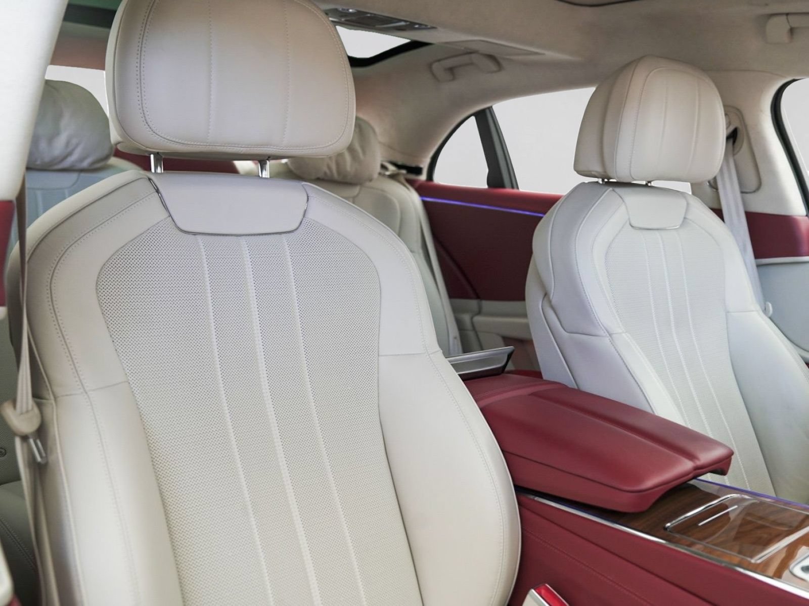 Used 2023 Bentley Flying Spur V8 AWD/4WD image 29