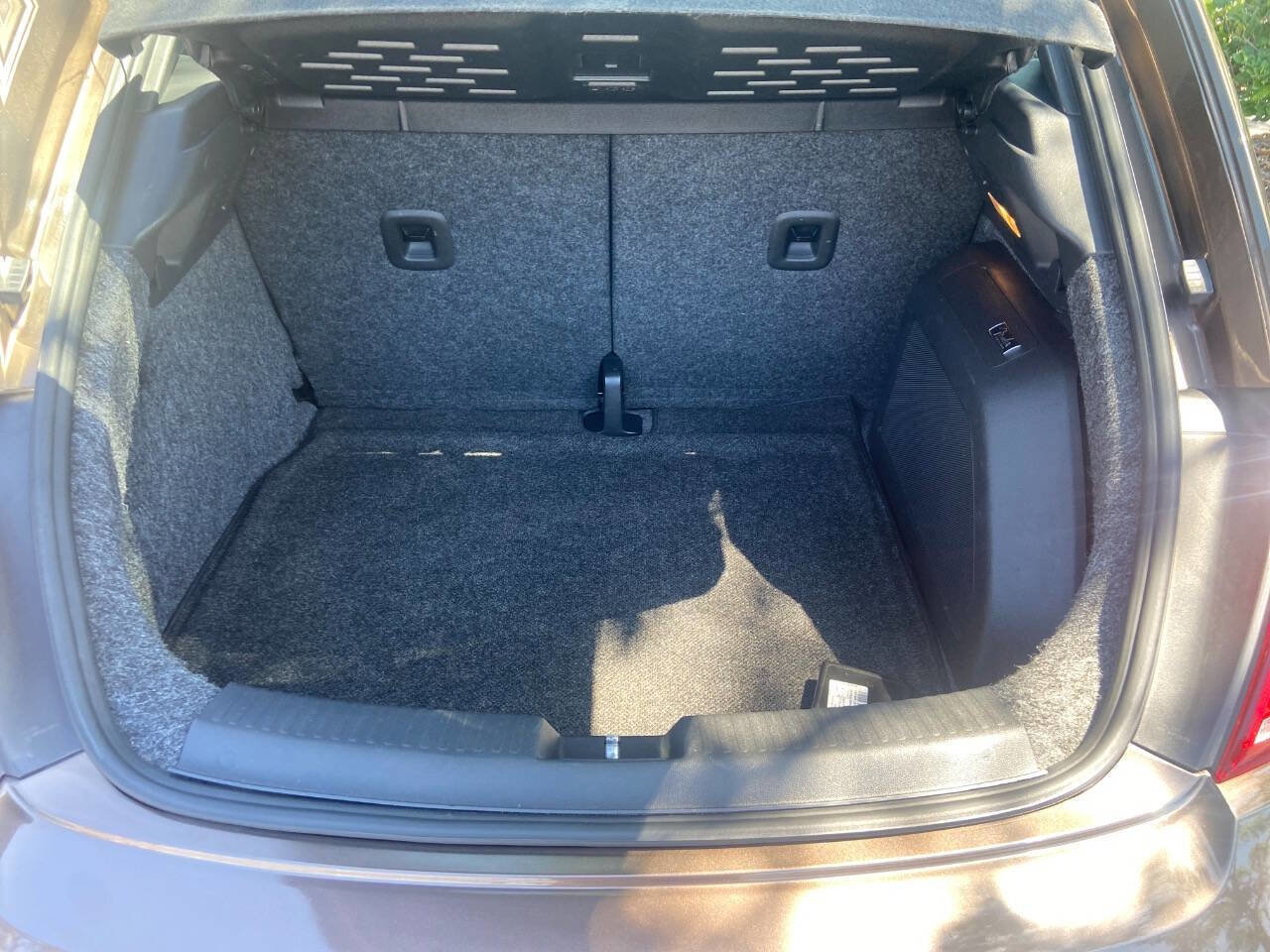 Used 2012 Volkswagen Beetle 2.5 image 14