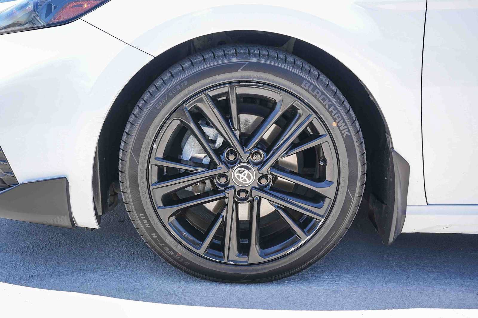 Used 2025 Toyota Camry SE FWD image 12