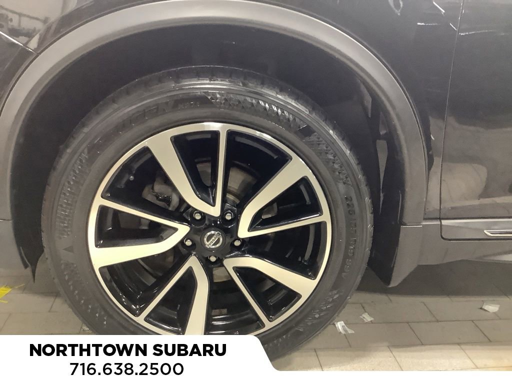 Used 2020 Nissan Rogue SL w/ Premium Package image 23