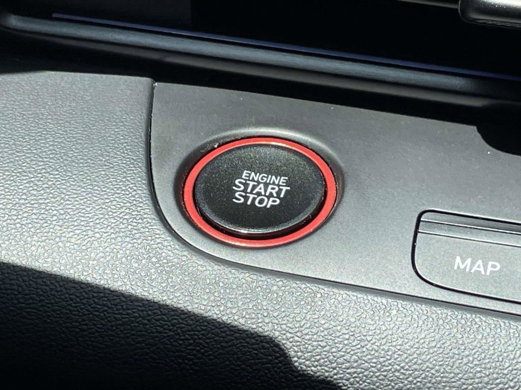 Certified 2025 Hyundai Elantra N Line FWD image 21