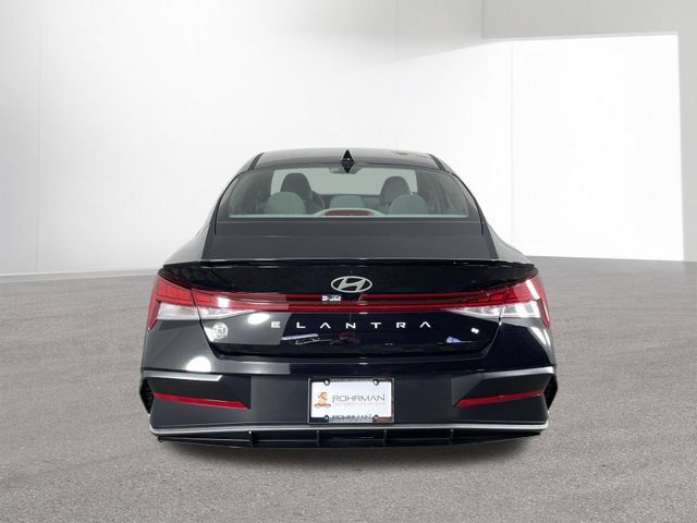 New 2026 Hyundai Elantra SEL Sport Premium FWD image 14