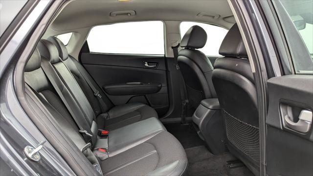 Used 2020 Kia Optima S image 17