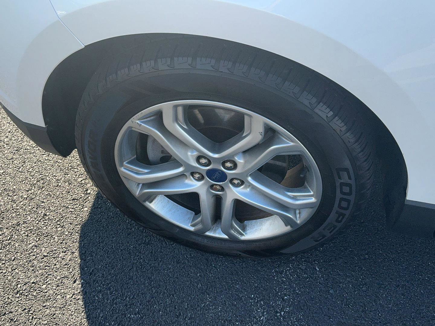 Used 2016 Ford Edge Titanium w/ Equipment Group 301A image 12