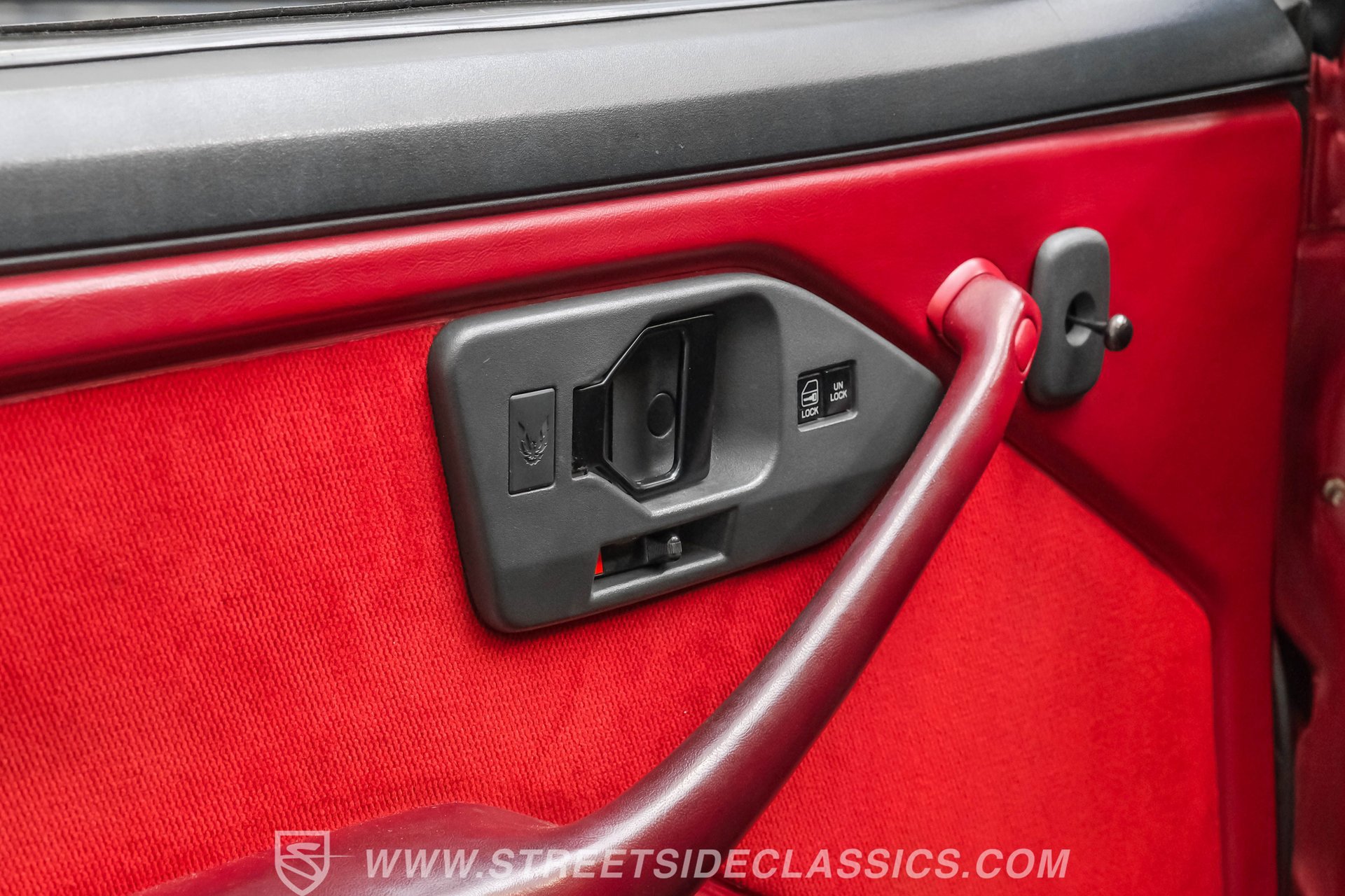 Used 1987 Pontiac Firebird Coupe image 40