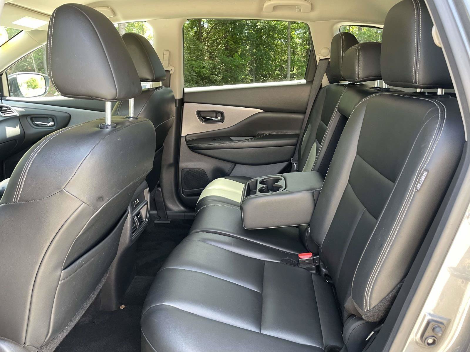 Used 2023 Nissan Murano SV FWD image 3