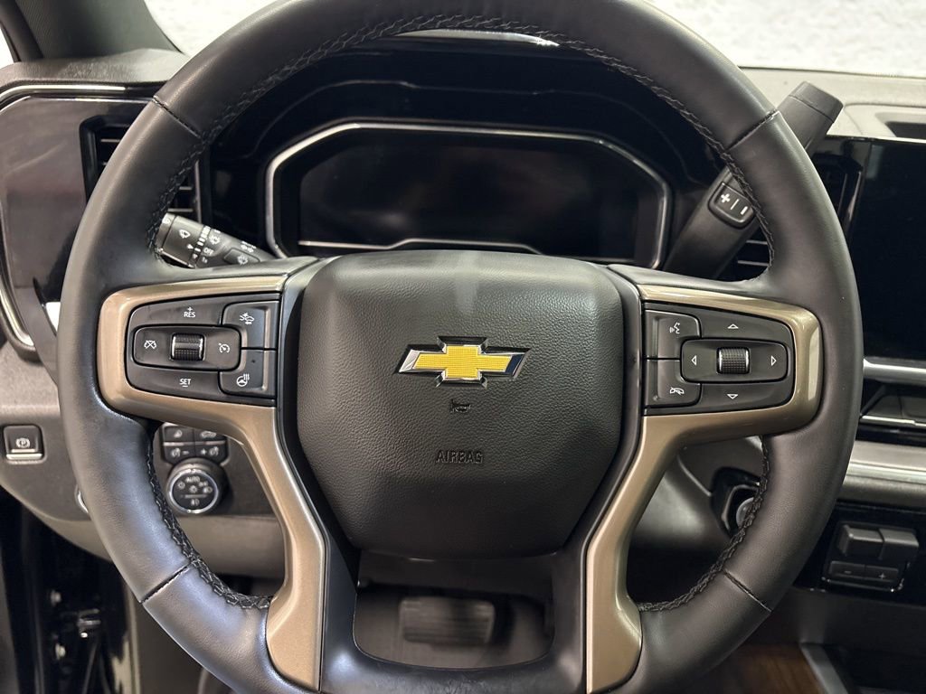 Used 2024 Chevrolet Silverado 2500 High Country w/ High Country Premium Package image 27