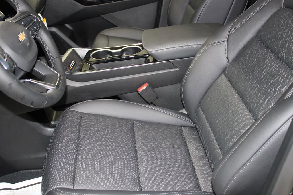 New 2025 Chevrolet Equinox LT w/ Convenience Package II image 12