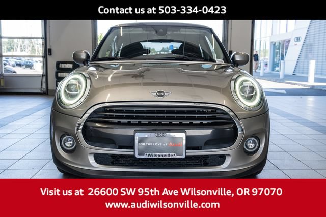 Used 2020 MINI Cooper 2-Door Hardtop FWD image 2