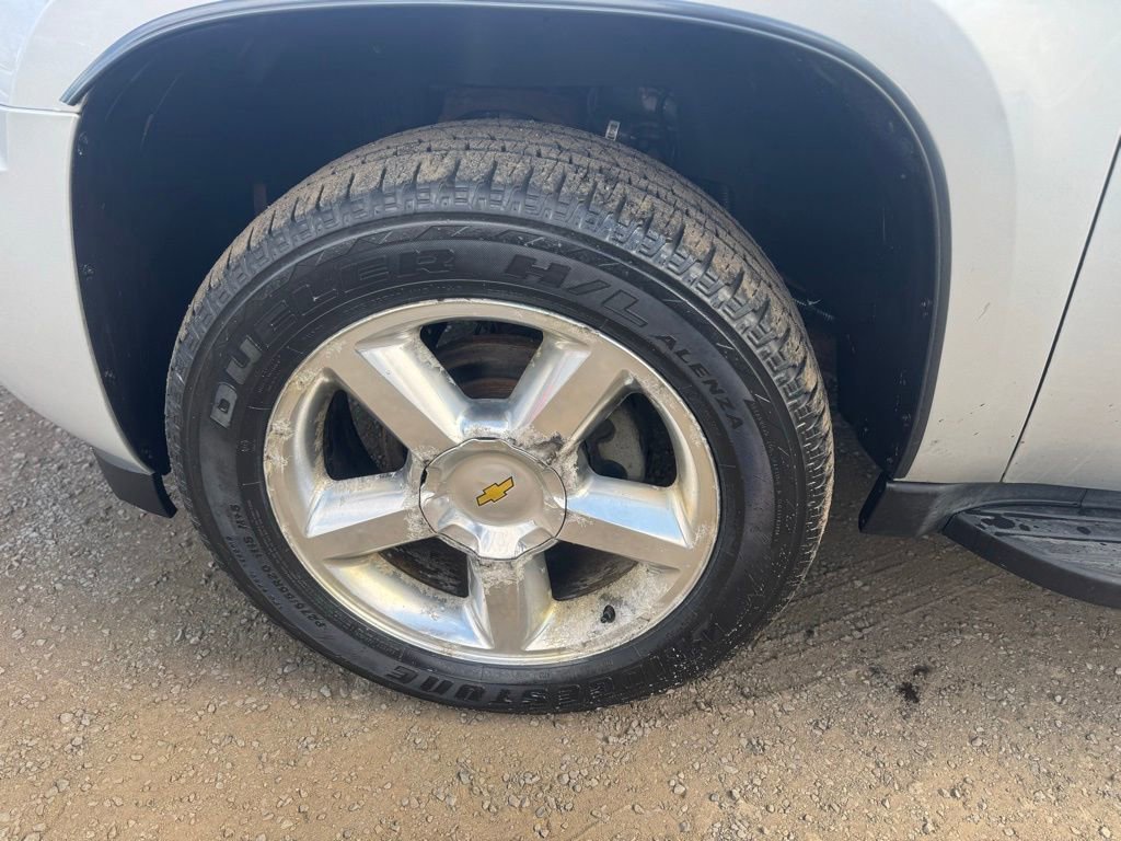 Used 2013 Chevrolet Avalanche LTZ image 14