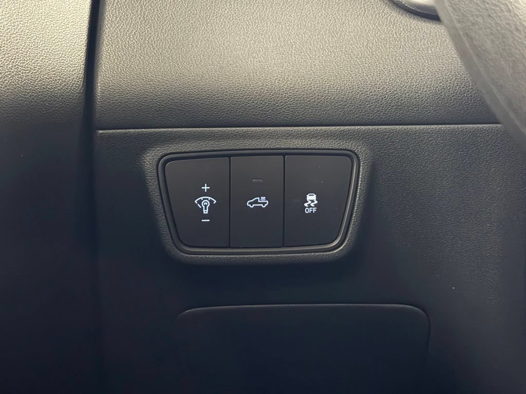 Certified 2022 Hyundai Santa Cruz SEL FWD image 16