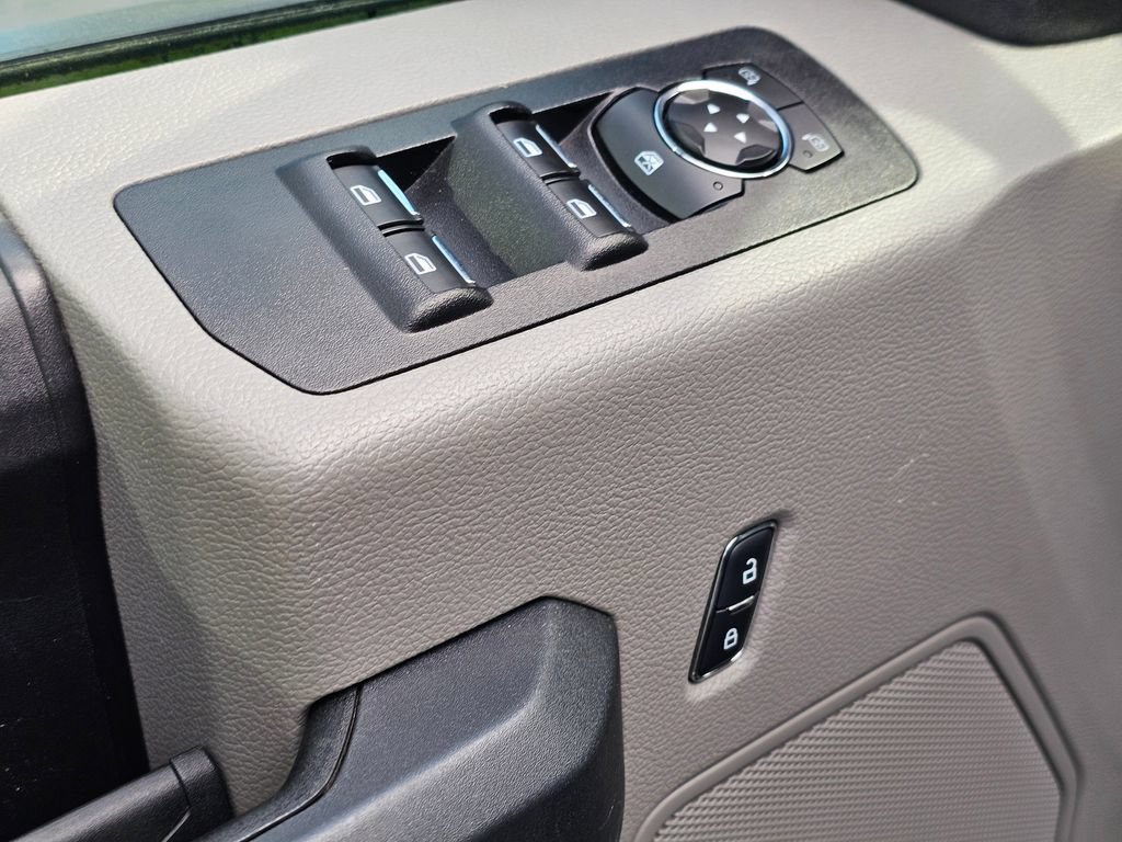 Used 2017 Ford F150 XL w/ Equipment Group 101A Mid AWD/4WD image 21