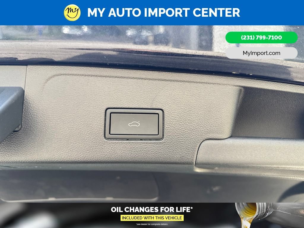 Used 2025 Volkswagen Atlas Cross Sport SEL Premium R-Line AWD/4WD image 29