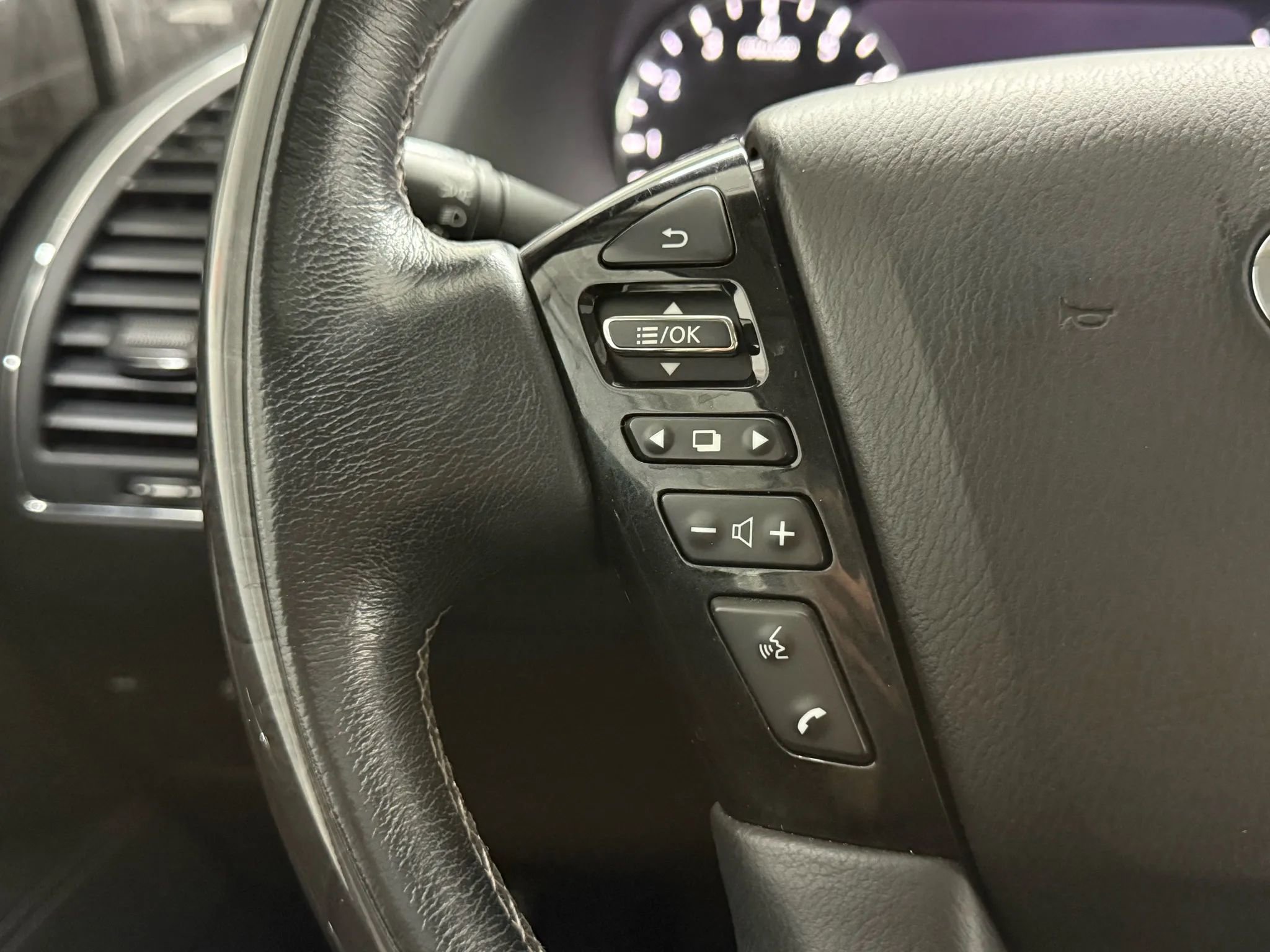 Used 2020 INFINITI QX80 Luxe w/ Proassist Package image 22