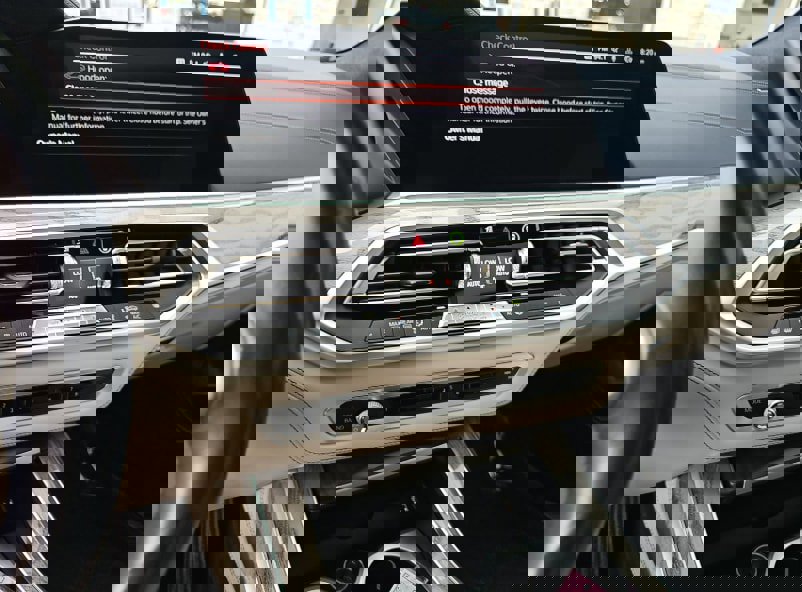 Used 2019 BMW X7 xDrive50i w/ Premium Package image 14