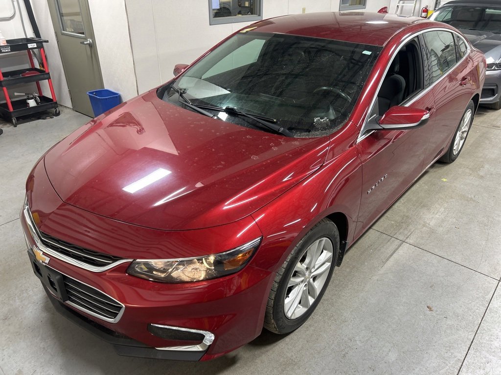 Used 2017 Chevrolet Malibu LT image 1