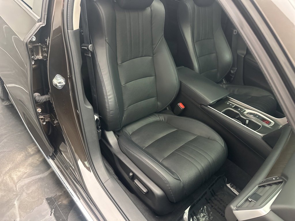 Used 2018 Honda Accord EX-L image 9