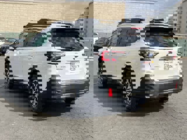 Certified 2022 Subaru Outback Premium image 4