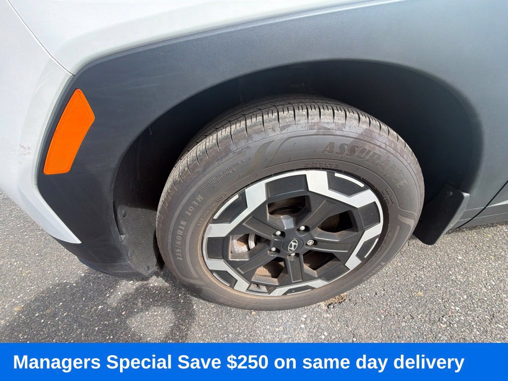 Certified 2025 Hyundai Santa Fe SE AWD/4WD image 8