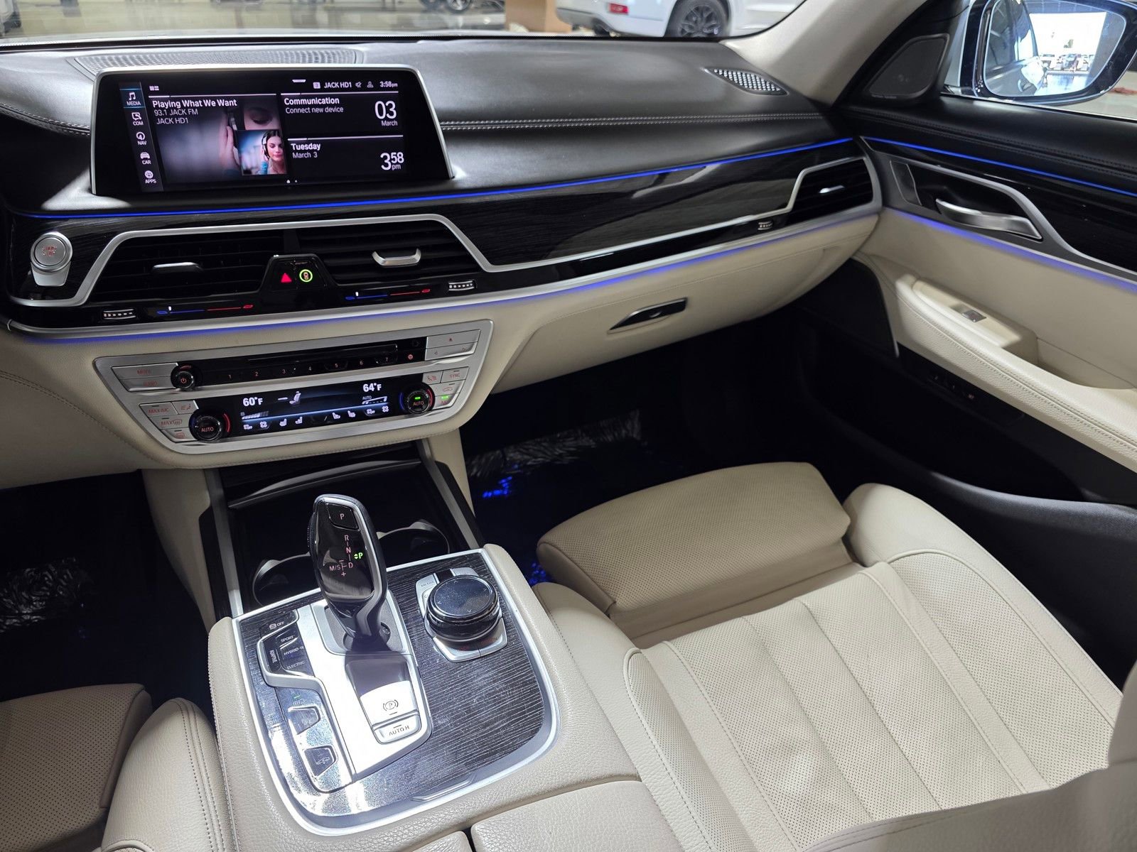 Used 2020 BMW 745e xDrive image 17