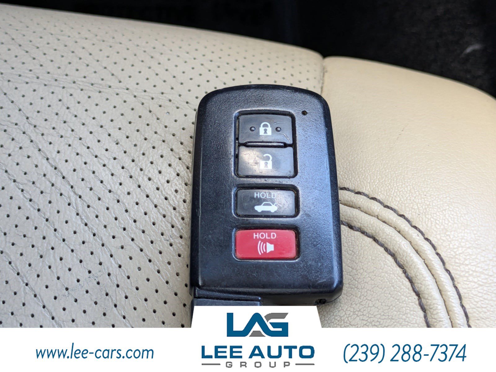Used 2014 Toyota Avalon Limited FWD image 27
