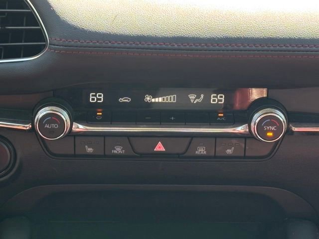 Used 2023 MAZDA MAZDA3 s FWD image 24