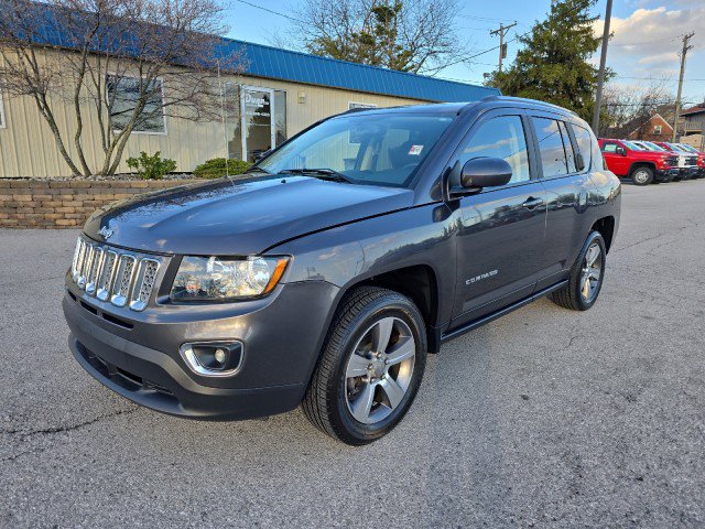 Used 2017 Jeep Compass High Altitude image 2