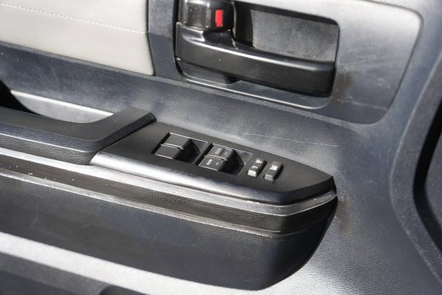 Used 2016 Toyota Tundra Limited w/ Limited Premium Package image 29