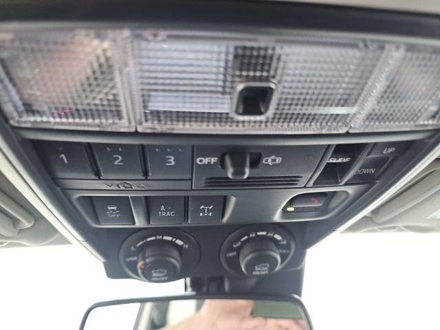 Used 2021 Toyota 4Runner TRD Off-Road Premium w/ Moonroof Package AWD/4WD image 25