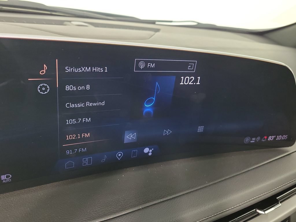 Used 2025 Cadillac XT4 Premium Luxury FWD image 25
