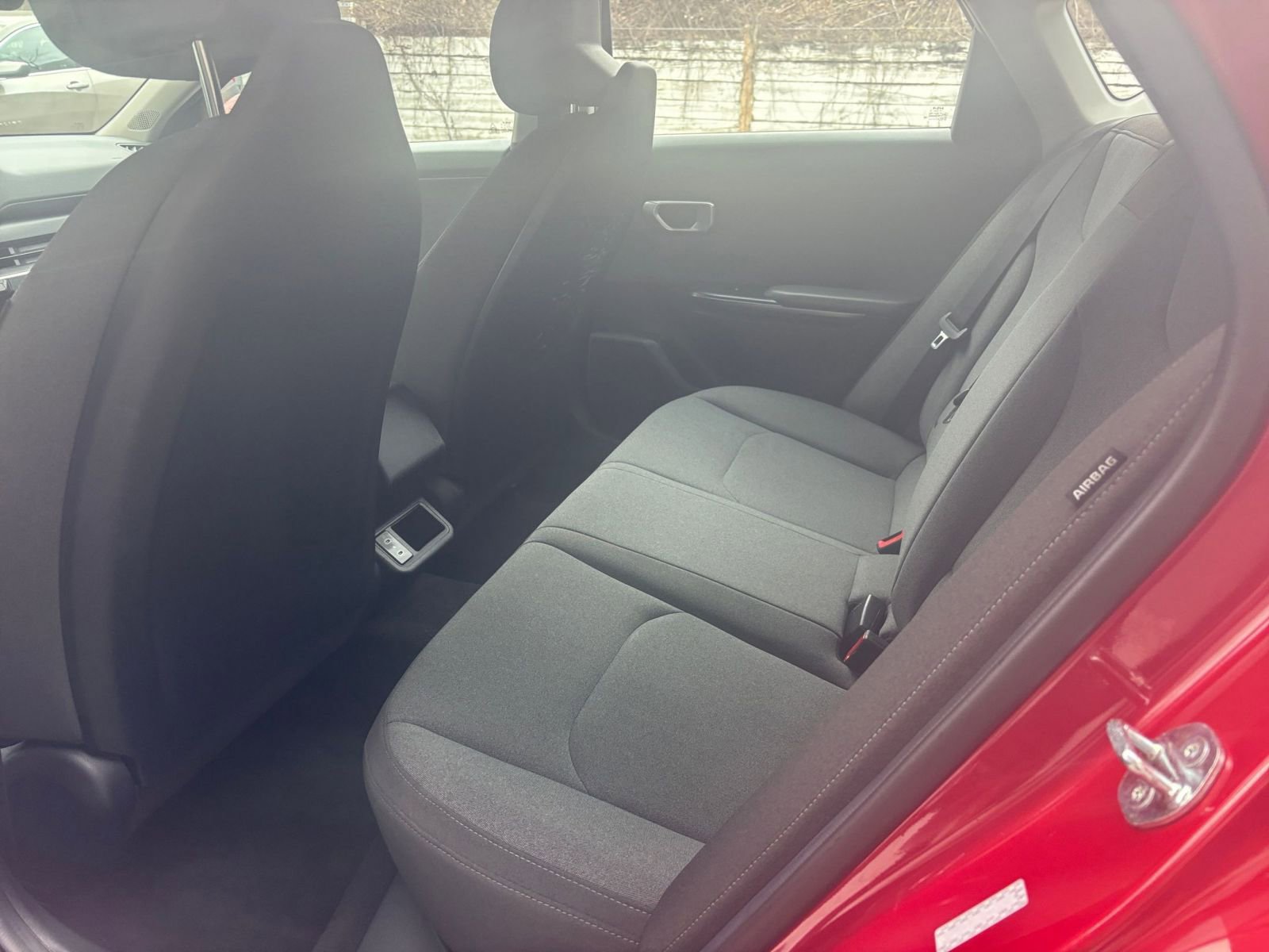 Used 2025 Kia K4 LXS image 25