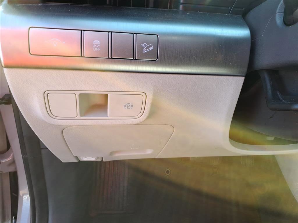 Used 2024 Hyundai Kona SEL w/ Convenience Package image 17