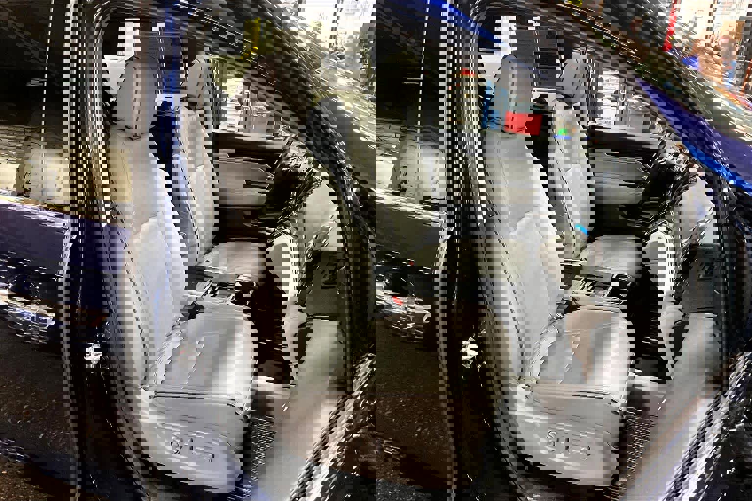 Used 2023 Honda Odyssey Elite image 8