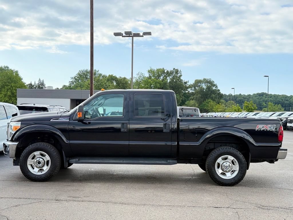 Used 2016 Ford F250 XLT w/ FX4 Off-Road Package AWD/4WD image 34