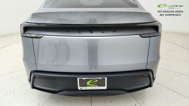 Used 2026 Tesla Model Y Long Range image 11