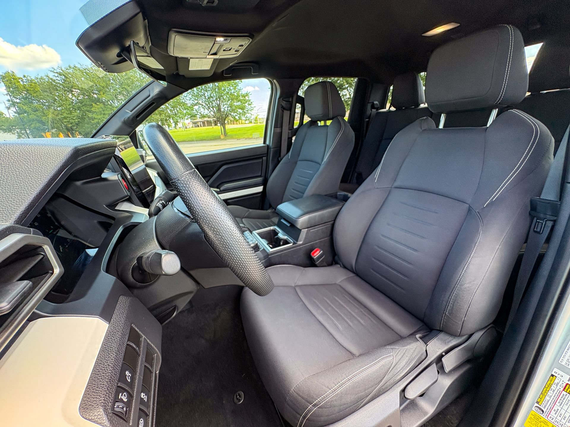 Used 2024 Toyota Tacoma TRD Off-Road AWD/4WD image 20