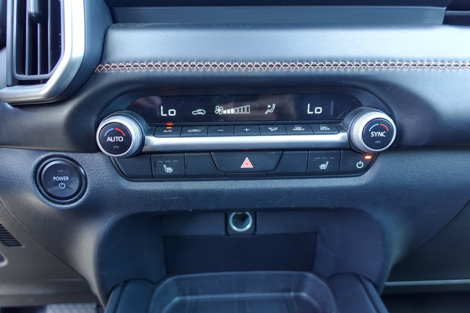 Certified 2025 MAZDA CX-50 AWD 2.5 Hybrid w/ Premium Pkg image 24