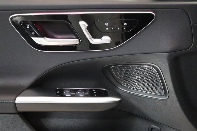 Certified 2025 Mercedes-Benz C 300 4MATIC Sedan image 3