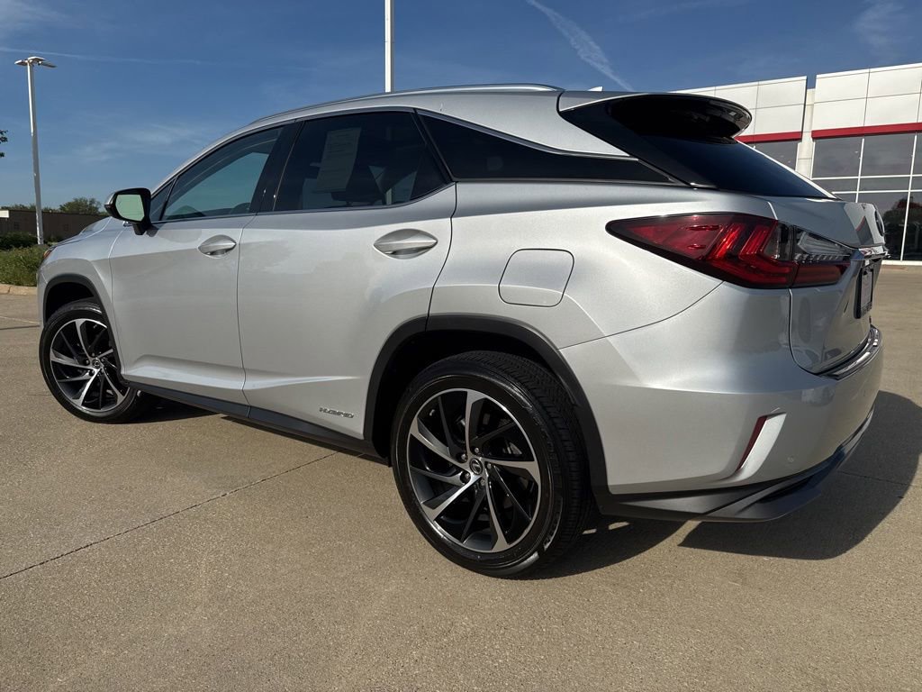 Used 2019 Lexus RX 450h AWD w/ Luxury Package image 5