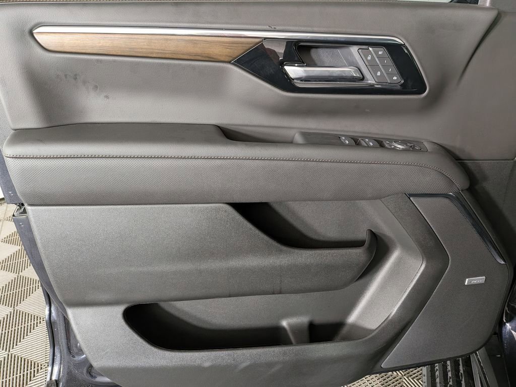 New 2026 Chevrolet Tahoe High Country image 15