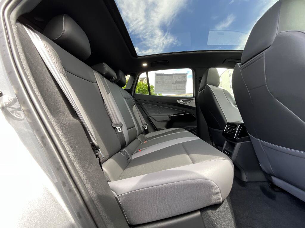 New 2026 Volkswagen ID.4 Pro S AWD/4WD image 14