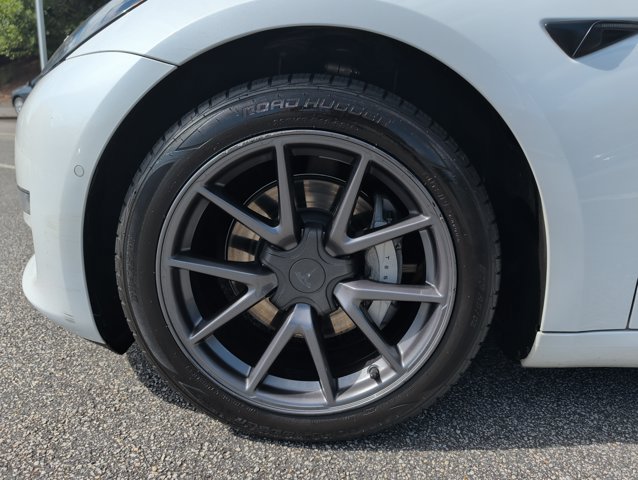 Used 2021 Tesla Model 3 Standard Range Plus RWD image 7