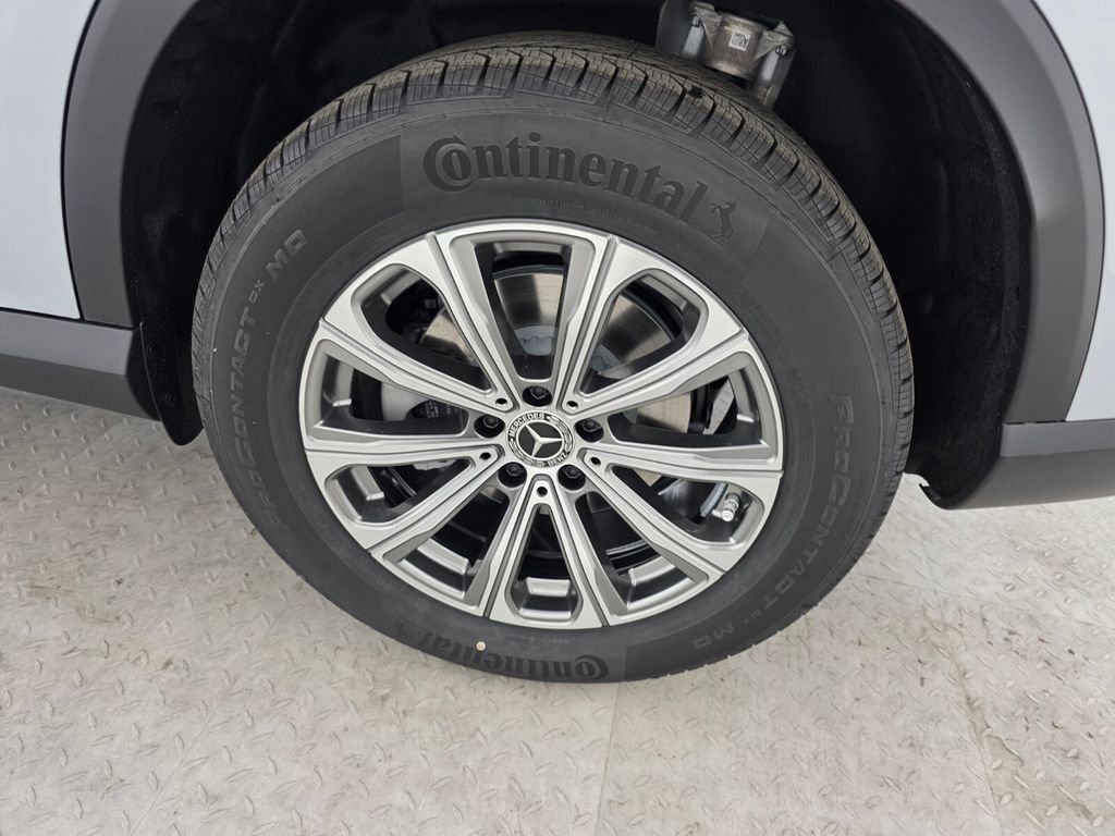 New 2026 Mercedes-Benz GLC 300 image 12