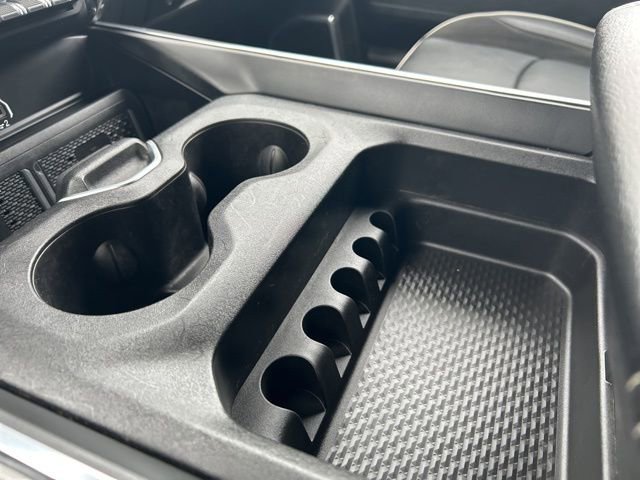 Used 2025 RAM 3500 Laramie AWD/4WD image 34